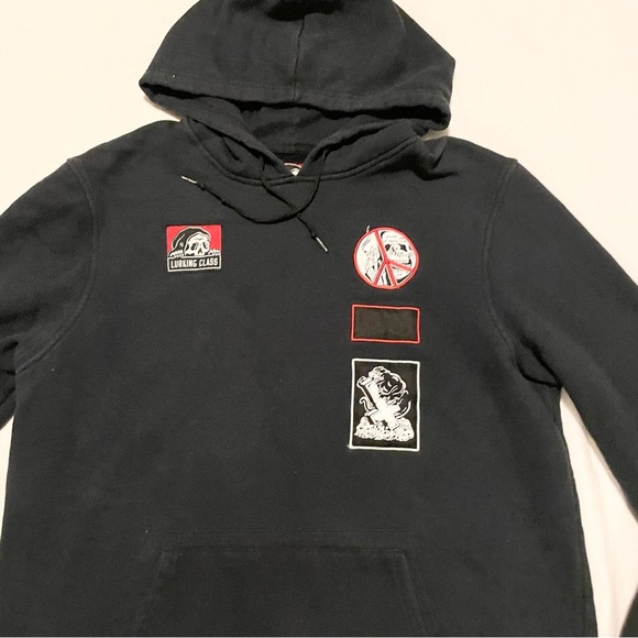 Lurking Class Mens Hoodie Size XL Don’t Pray For Me - Picture 3 of 16